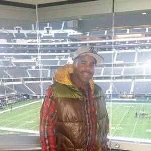 Meet your Posher, Neequaye